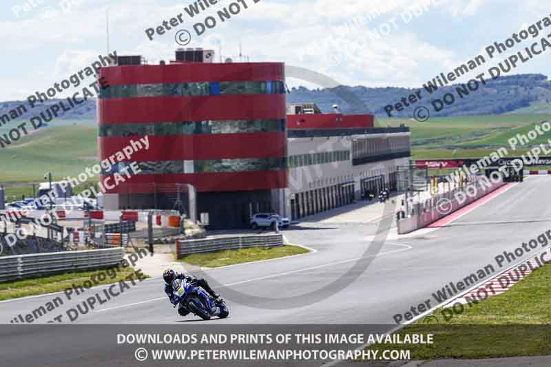 cadwell no limits trackday;cadwell park;cadwell park photographs;cadwell trackday photographs;enduro digital images;event digital images;eventdigitalimages;navarra;no limits trackdays;peter wileman photography;racing digital images;trackday digital images;trackday photos